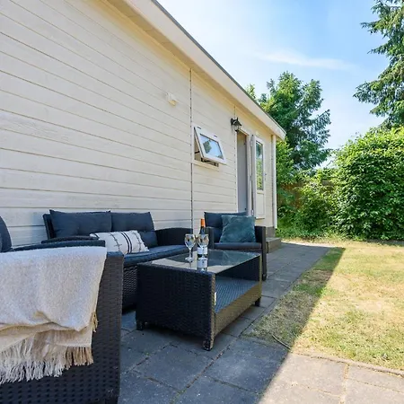Chalet Gezellig Aan De Veluwse Bosrand *