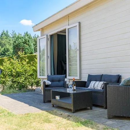 Gezellig Aan De Veluwse Bosrand 木屋 *